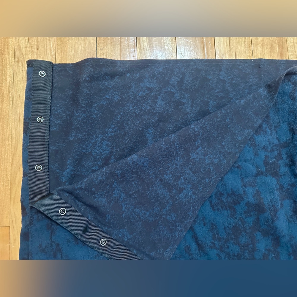 Lululemon Vinyasa Customizable Snap Scarf Wrap - Picture 3 of 6